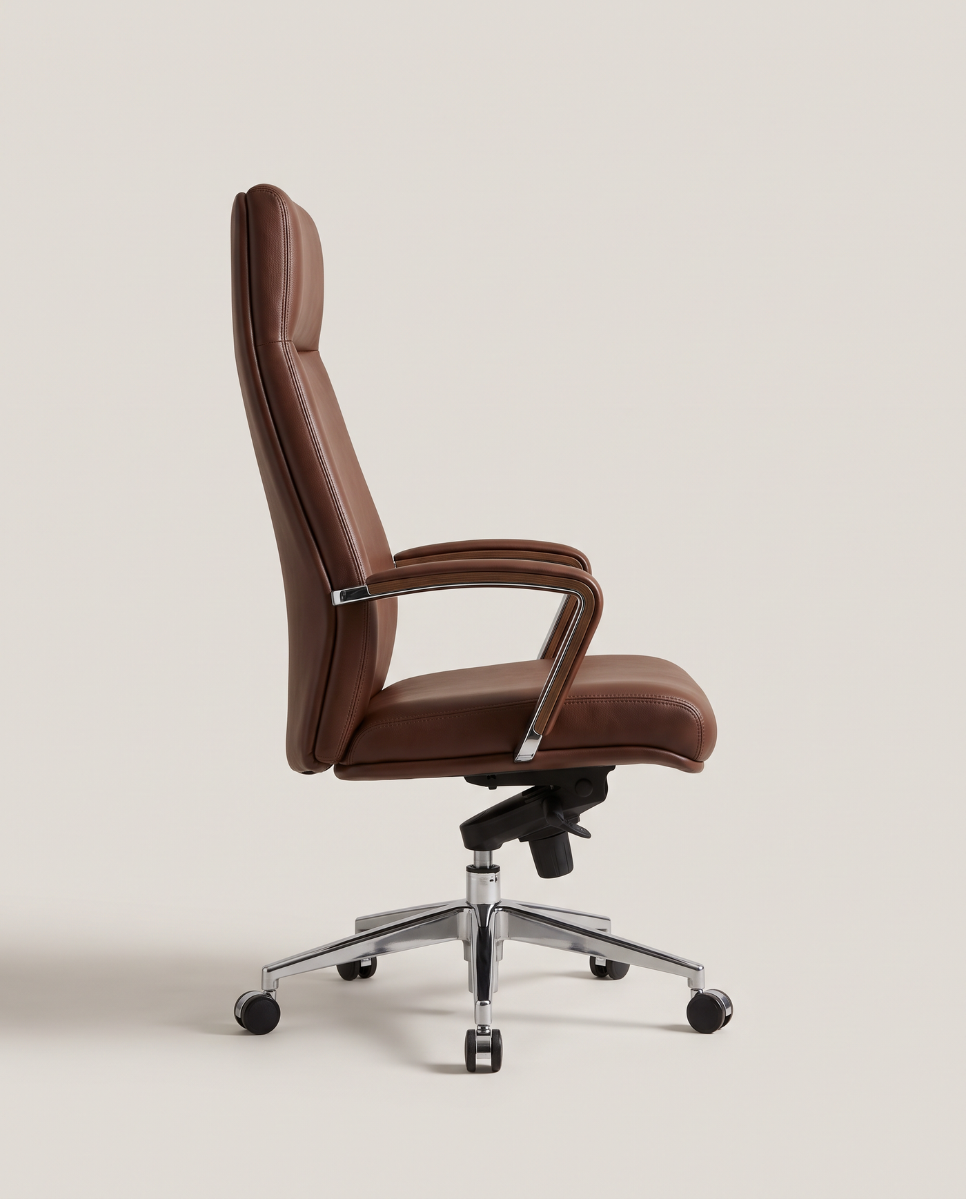 Bramwell Executive Leather Chair - side profile detail shot