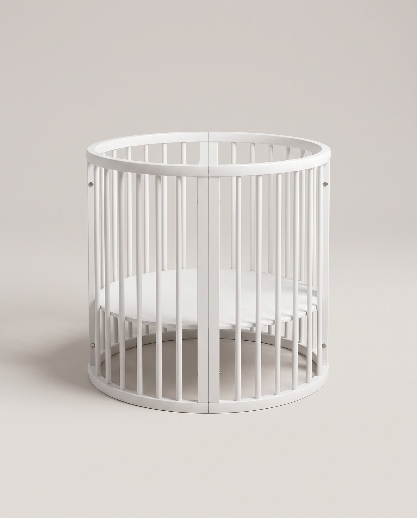 Primrose Round Nursery Crib - side profile detail shot
